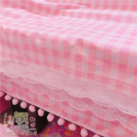 2022 New Pink White Tablecloth with Plush Ball for Kitchen Dining Table Rectangular Table Covers Christmas Decorations for Home