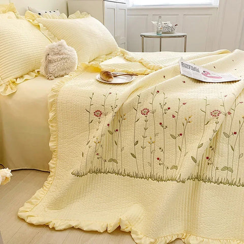 Fresh Flower Embroidered Summer Blanket 4/3/1 Pcs Ruffled Quilted Summer Quilt Set Machine Washable Lightweight Comforter Duvet