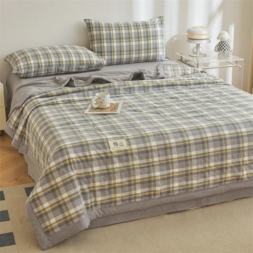 Ins Style Summer Quilt with 100% Cotton Filling Lightweight Skin-friendly Pure Cotton Quilt Plaid Style Thin Comforter Bed Duvet