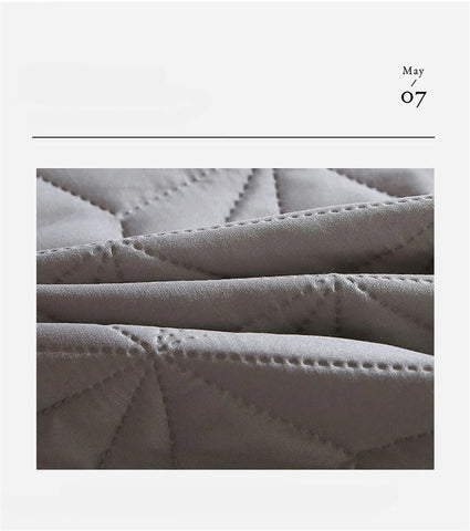 Sandwich Cotton Quilted Waterproof Bed Pad Elderly and Children Bed Protectors Pads Non-slip Anti Dust Skin-friendly Bed Cover