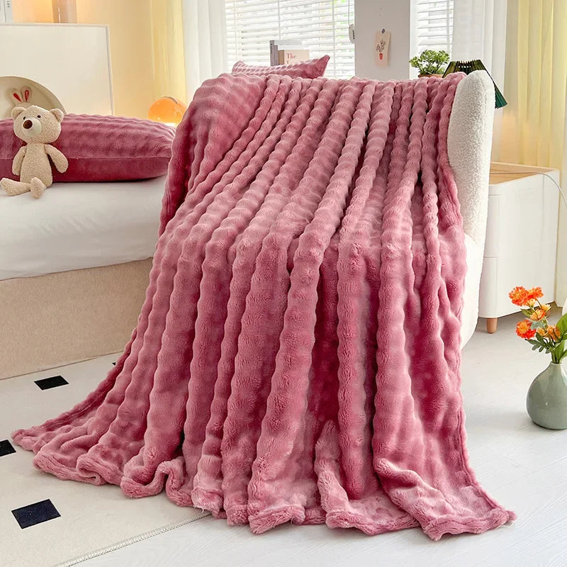 1 Pc Luxury Faux Rabbit Fur Throw Blanket Soft Warm White Striped Fluffy Blankets for Sofa Office Naps Single Double Plush Plaid