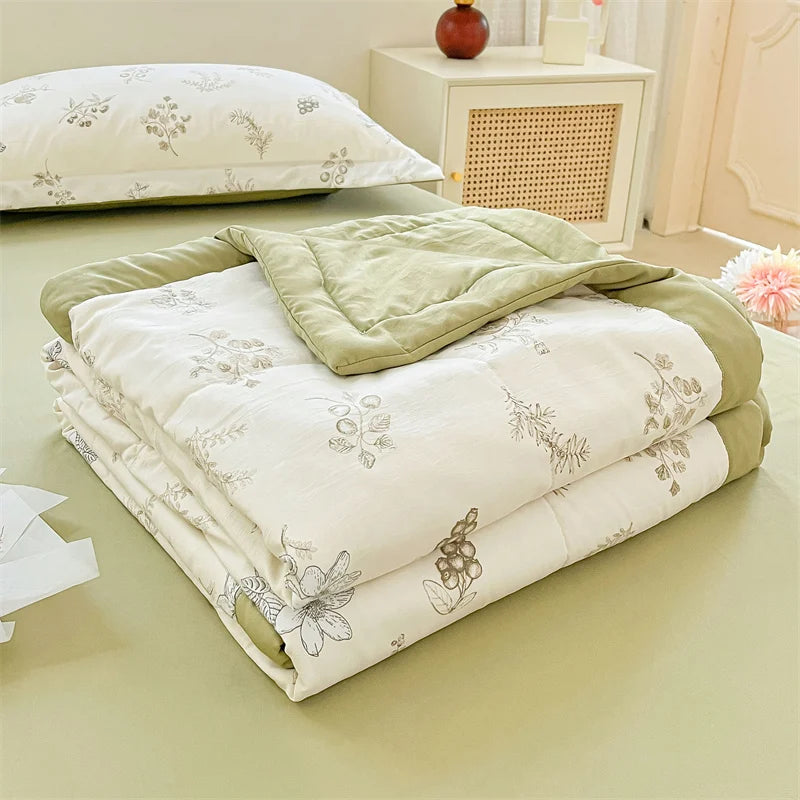 Printed Thin Duvet Skin-friendly Comforter 100x150cm for Kids Quilt Soft Bedspread Summer Blanket edredones (No Pillowcase)