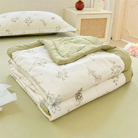 Printed Thin Duvet Skin-friendly Comforter 100x150cm for Kids Quilt Soft Bedspread Summer Blanket edredones (No Pillowcase)