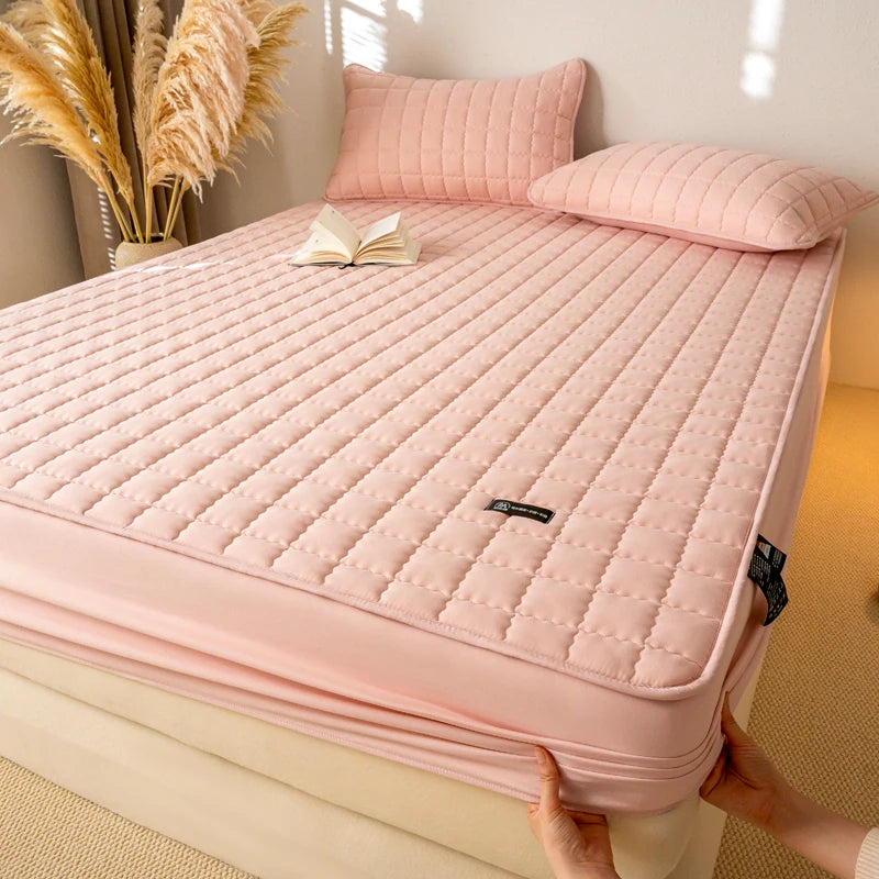 Waterproof High Quality Mattress Cover- Antimicrobial Hypoallergenic Mattress Protector, Noiseless Fitted Sheet,Solid Color