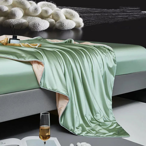 Luxurious Mulberry Silk Summer Quilt/Duvet/Comforter, 100% Natural Long Strand Silk Bedding, Washed Silk Shell, Lightweight Soft