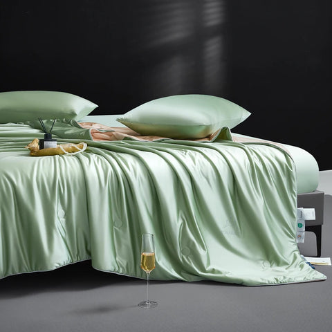 Luxurious Mulberry Silk Summer Quilt/Duvet/Comforter, 100% Natural Long Strand Silk Bedding, Washed Silk Shell, Lightweight Soft