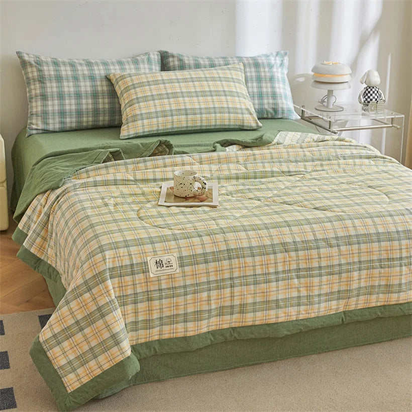 Ins Style Summer Quilt with 100% Cotton Filling Lightweight Skin-friendly Pure Cotton Quilt Plaid Style Thin Comforter Bed Duvet