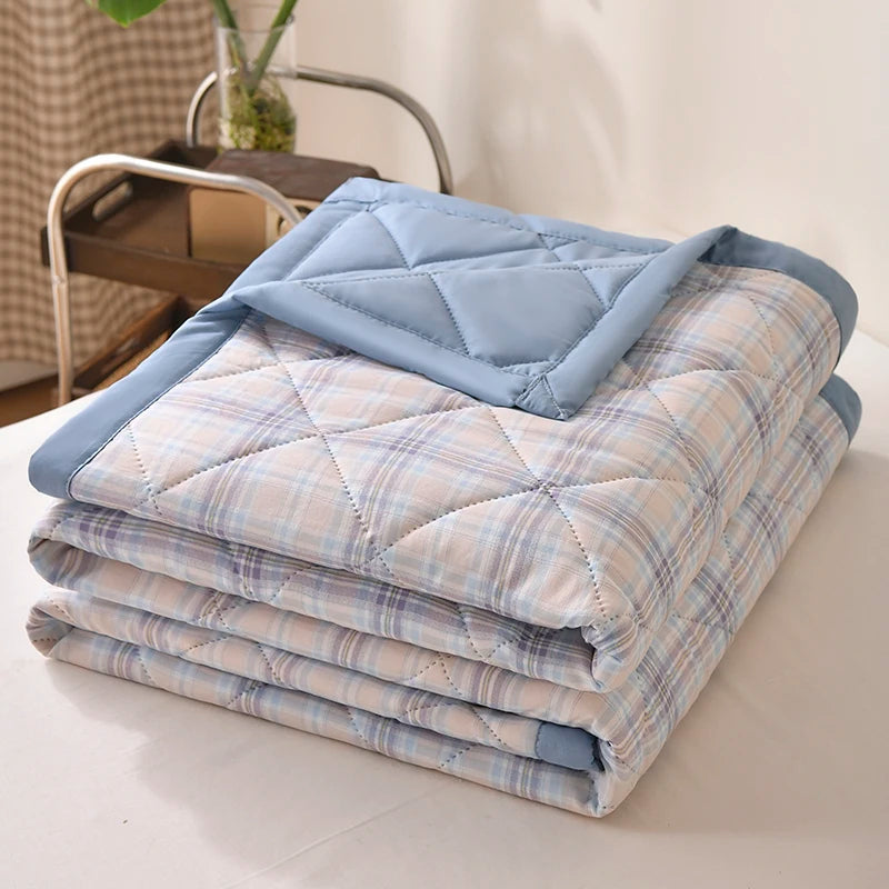 Cool Feeling Quilt Adults Kids Room Comforter 150x200/180x200/200x230cm Blanket Summer Duvet couette de lit (No Pillowcase)