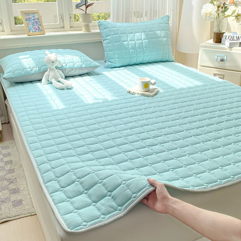 1/2/3-Pack Stripe Embossed Cotton Mattress Lightweight Breathable All-Season Machine Washable Ideal for Bedroom Or Guest Room