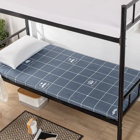 360° Fully Enclosed Mattress Protector Cover withZipper Polyester Student Dormitory Single MattressCover Floor Cushion Protector