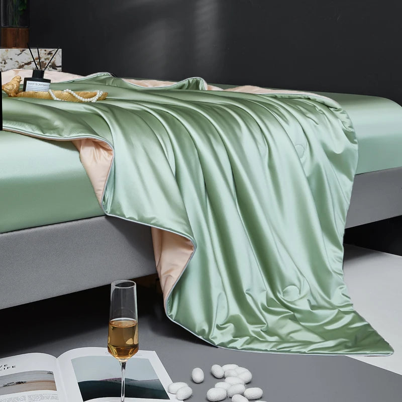 Luxurious Mulberry Silk Summer Quilt/Duvet/Comforter, 100% Natural Long Strand Silk Bedding, Washed Silk Shell, Lightweight Soft