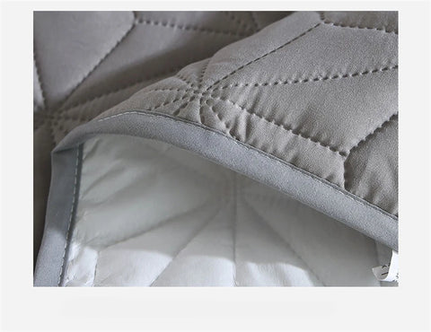 Sandwich Cotton Quilted Waterproof Bed Pad Elderly and Children Bed Protectors Pads Non-slip Anti Dust Skin-friendly Bed Cover