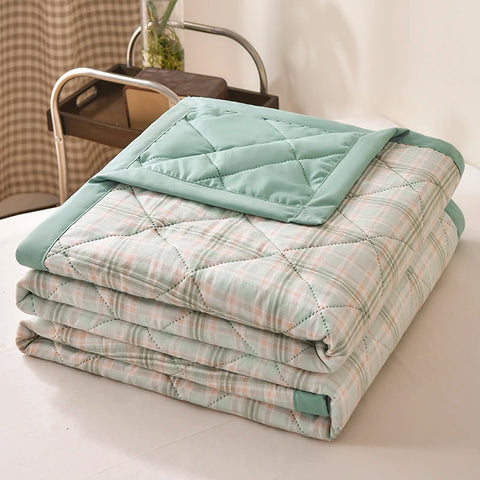 Cool Feeling Quilt Adults Kids Room Comforter 150x200/180x200/200x230cm Blanket Summer Duvet couette de lit (No Pillowcase)