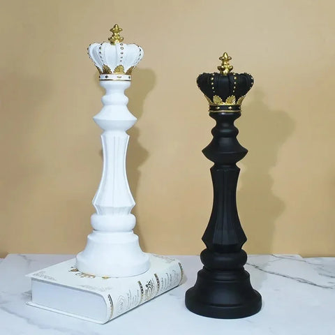 Resin Retro International Chess Figurine for Interior King Knight Sculpture Home Desktop Decor Living Room Decoration