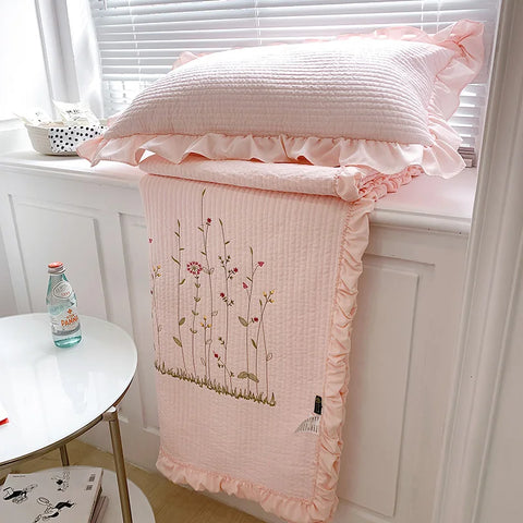 Fresh Flower Embroidered Summer Blanket 4/3/1 Pcs Ruffled Quilted Summer Quilt Set Machine Washable Lightweight Comforter Duvet