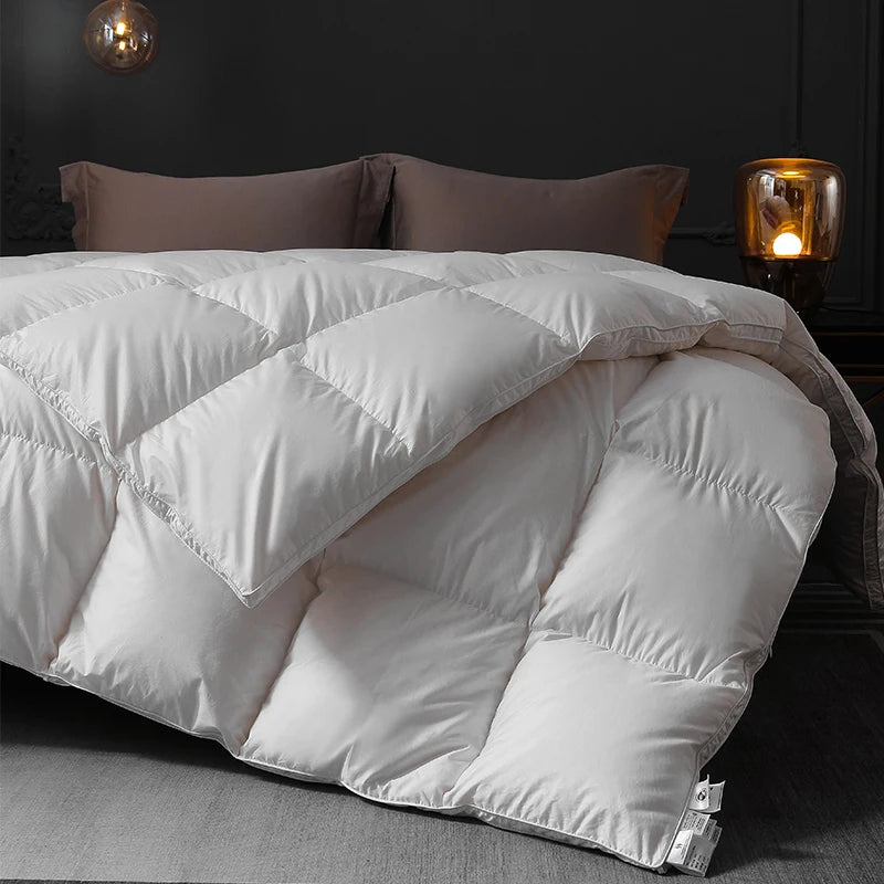 2025 goose down quilts duvets thick California Super King full size comforter up to the standard for the winter provides warmth