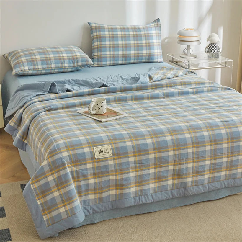 Ins Style Summer Quilt with 100% Cotton Filling Lightweight Skin-friendly Pure Cotton Quilt Plaid Style Thin Comforter Bed Duvet