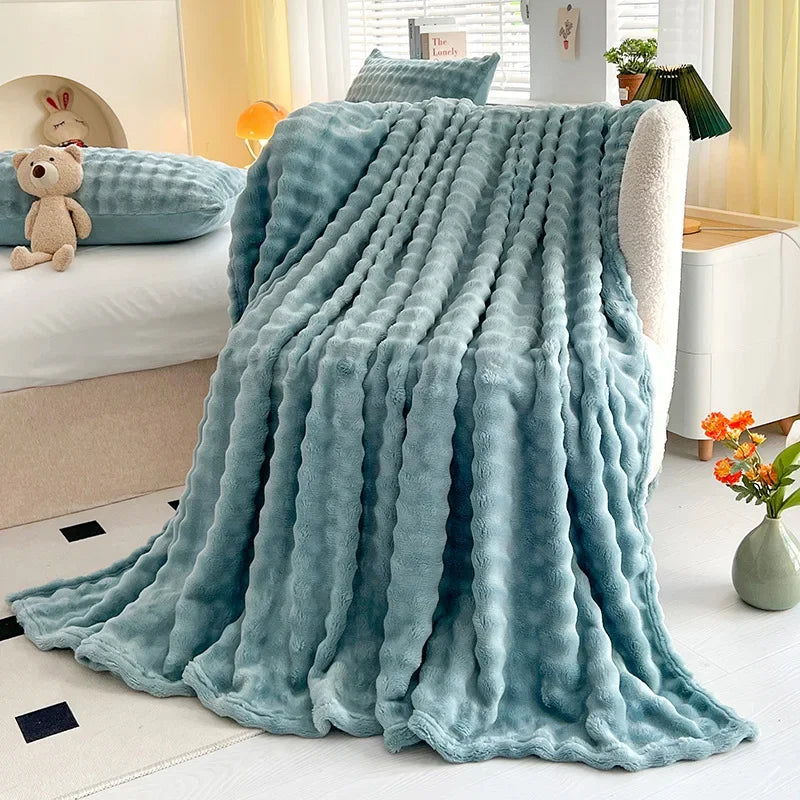 1 Pc Luxury Faux Rabbit Fur Throw Blanket Soft Warm White Striped Fluffy Blankets for Sofa Office Naps Single Double Plush Plaid