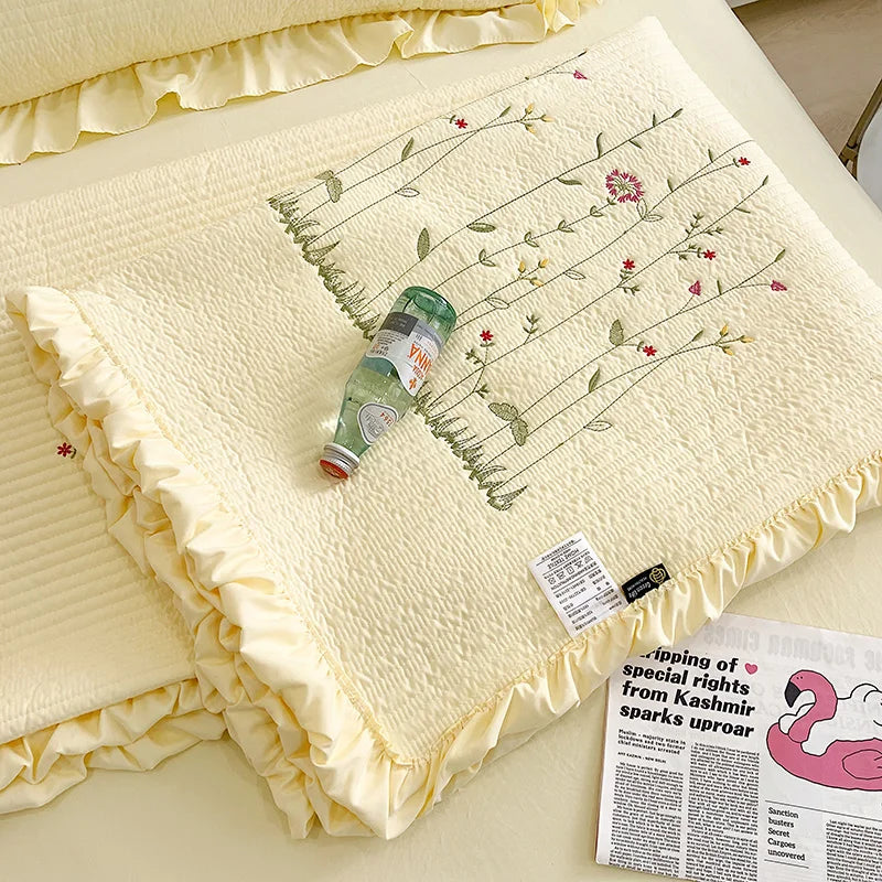 Fresh Flower Embroidered Summer Blanket 4/3/1 Pcs Ruffled Quilted Summer Quilt Set Machine Washable Lightweight Comforter Duvet