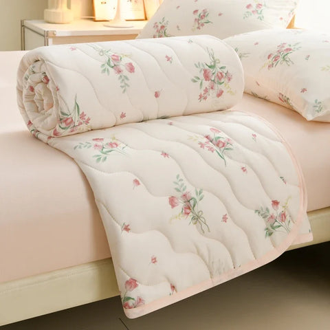 New Floral Print Spring Summer Quilt Soft Comfortable Quilted Quilts Single Double Blanket for Bed Comforter Knitted Thin Duvet