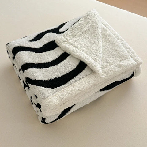 Double Layer Fleece Blanket Autumn Winter Thick Warm Office Nap Throw Blankets for Sofa Bed Single Double Soft Plush Comforter