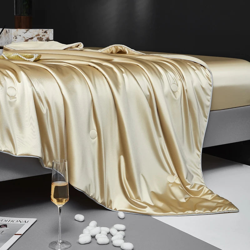 Luxurious Mulberry Silk Summer Quilt/Duvet/Comforter, 100% Natural Long Strand Silk Bedding, Washed Silk Shell, Lightweight Soft