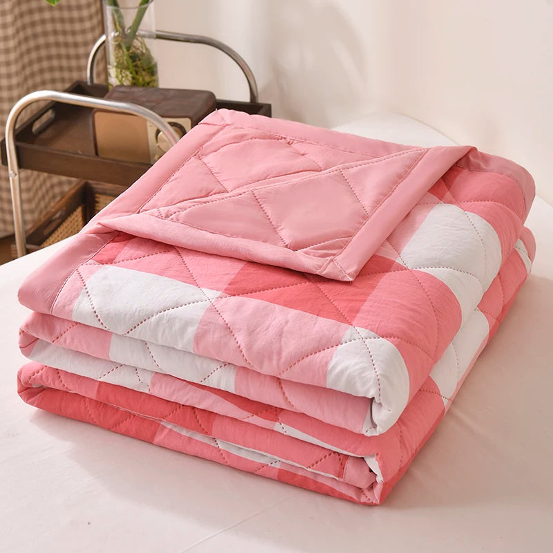 Cool Feeling Quilt Adults Kids Room Comforter 150x200/180x200/200x230cm Blanket Summer Duvet couette de lit (No Pillowcase)