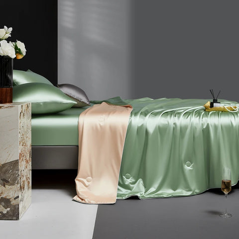 Luxurious Mulberry Silk Summer Quilt/Duvet/Comforter, 100% Natural Long Strand Silk Bedding, Washed Silk Shell, Lightweight Soft