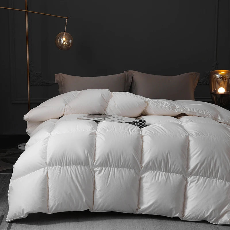 2025 goose down quilts duvets thick California Super King full size comforter up to the standard for the winter provides warmth