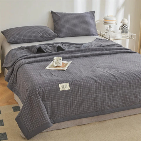 Ins Style Summer Quilt with 100% Cotton Filling Lightweight Skin-friendly Pure Cotton Quilt Plaid Style Thin Comforter Bed Duvet