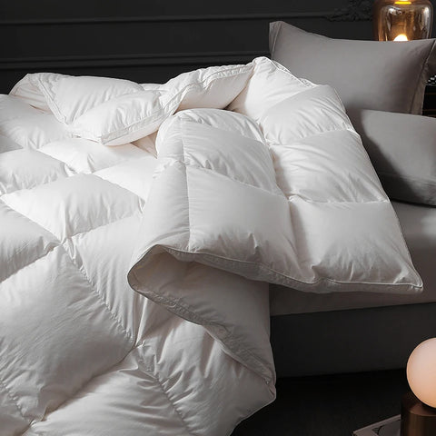 2025 goose down quilts duvets thick California Super King full size comforter up to the standard for the winter provides warmth