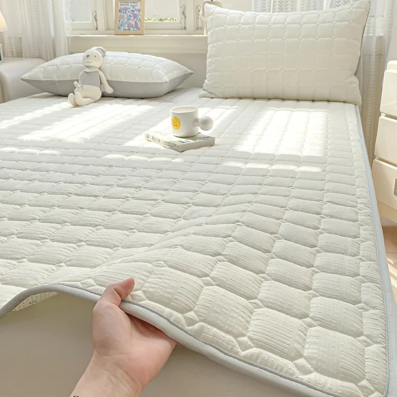1/2/3-Pack Stripe Embossed Cotton Mattress Lightweight Breathable All-Season Machine Washable Ideal for Bedroom Or Guest Room