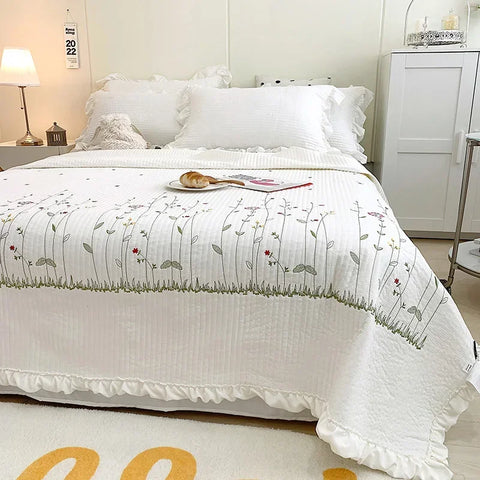 Fresh Flower Embroidered Summer Blanket 4/3/1 Pcs Ruffled Quilted Summer Quilt Set Machine Washable Lightweight Comforter Duvet