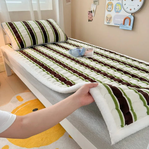 Winter Thicken Warm Mattress Toppers Fleece Bedspread Soft Folding Thin Tatami Mat Student Dormitory Bed Sheet Mattress Cover