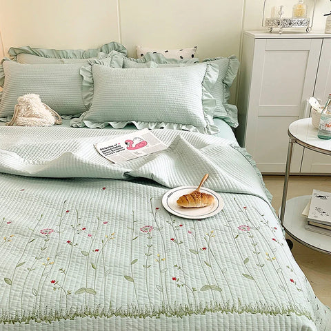 Fresh Flower Embroidered Summer Blanket 4/3/1 Pcs Ruffled Quilted Summer Quilt Set Machine Washable Lightweight Comforter Duvet
