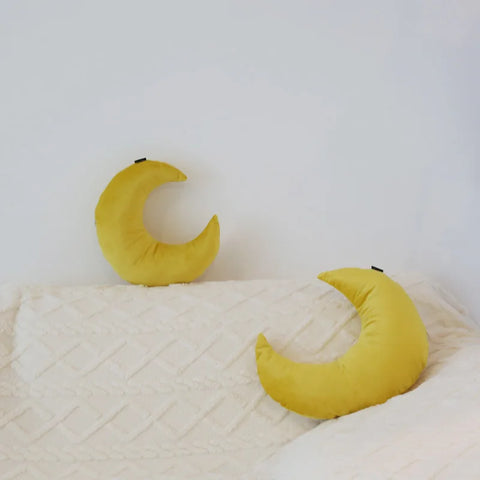 Modern Minimalist Moon Pillows Homestay Sofas Creative Pillows Cushions Shaped Office Pillows