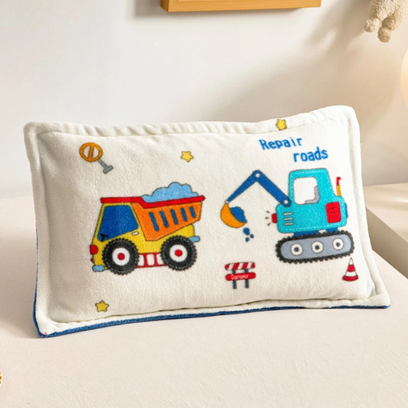 Kids Thick Warm Winter Pillowcase ,Velvet Flannel Skin-Friendly Pillowshams,Fluffy Fabric Pillow Covers Super Soft Home Textiles