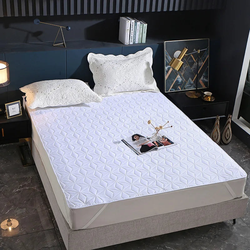 Sandwich Cotton Quilted Waterproof Bed Pad Elderly and Children Bed Protectors Pads Non-slip Anti Dust Skin-friendly Bed Cover