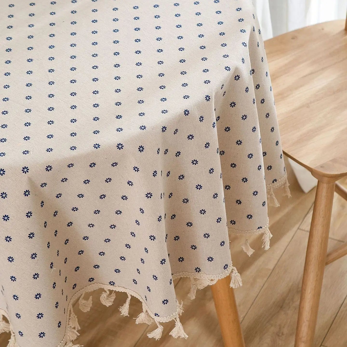 Cotton Linen Table Cloth Round Tablecloth with Tassel Dust-Proof Floret Circular Table Cover for Kitchen Dinning Tabletop Decor