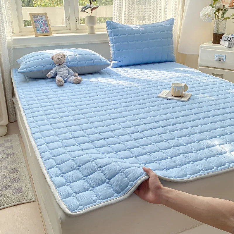 1/2/3-Pack Stripe Embossed Cotton Mattress Lightweight Breathable All-Season Machine Washable Ideal for Bedroom Or Guest Room