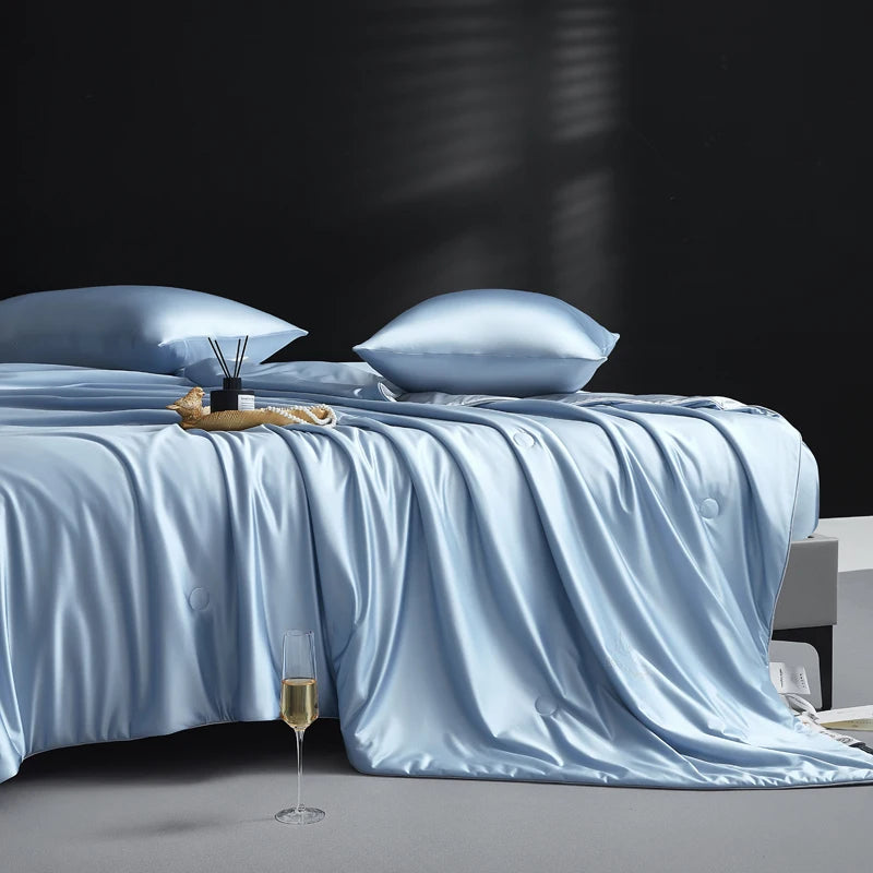 Luxurious Mulberry Silk Summer Quilt/Duvet/Comforter, 100% Natural Long Strand Silk Bedding, Washed Silk Shell, Lightweight Soft