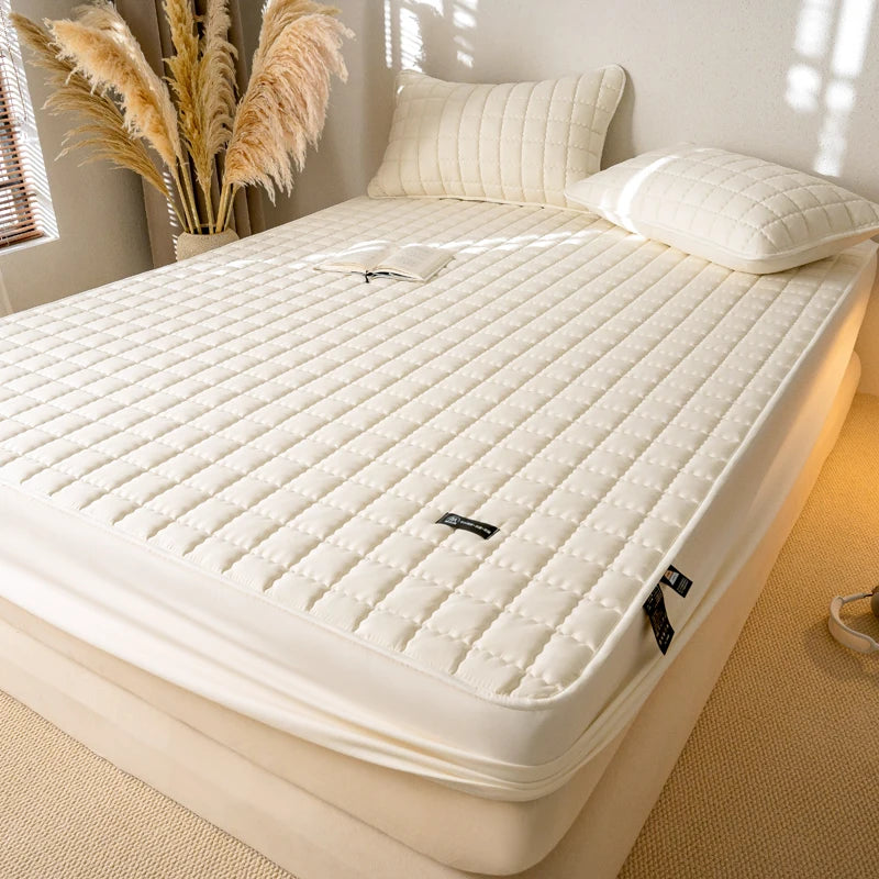 Waterproof High Quality Mattress Cover- Antimicrobial Hypoallergenic Mattress Protector, Noiseless Fitted Sheet,Solid Color