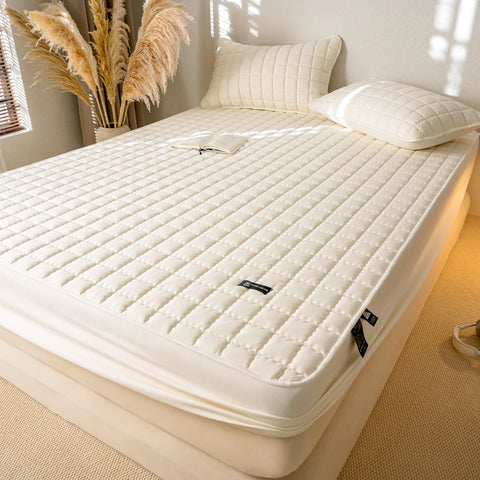 Waterproof High Quality Mattress Cover- Antimicrobial Hypoallergenic Mattress Protector, Noiseless Fitted Sheet,Solid Color