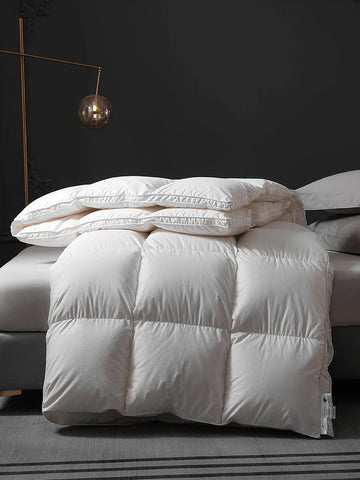 2025 goose down quilts duvets thick California Super King full size comforter up to the standard for the winter provides warmth