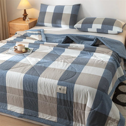 Ins Style Summer Quilt with 100% Cotton Filling Lightweight Skin-friendly Pure Cotton Quilt Plaid Style Thin Comforter Bed Duvet