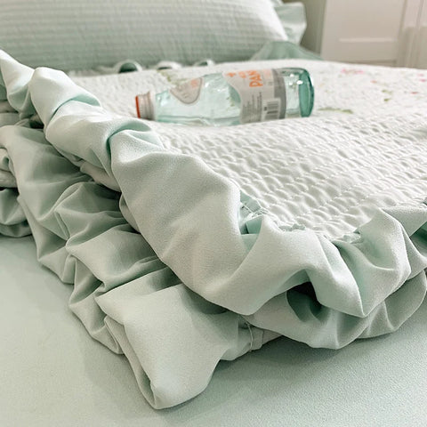 Fresh Flower Embroidered Summer Blanket 4/3/1 Pcs Ruffled Quilted Summer Quilt Set Machine Washable Lightweight Comforter Duvet
