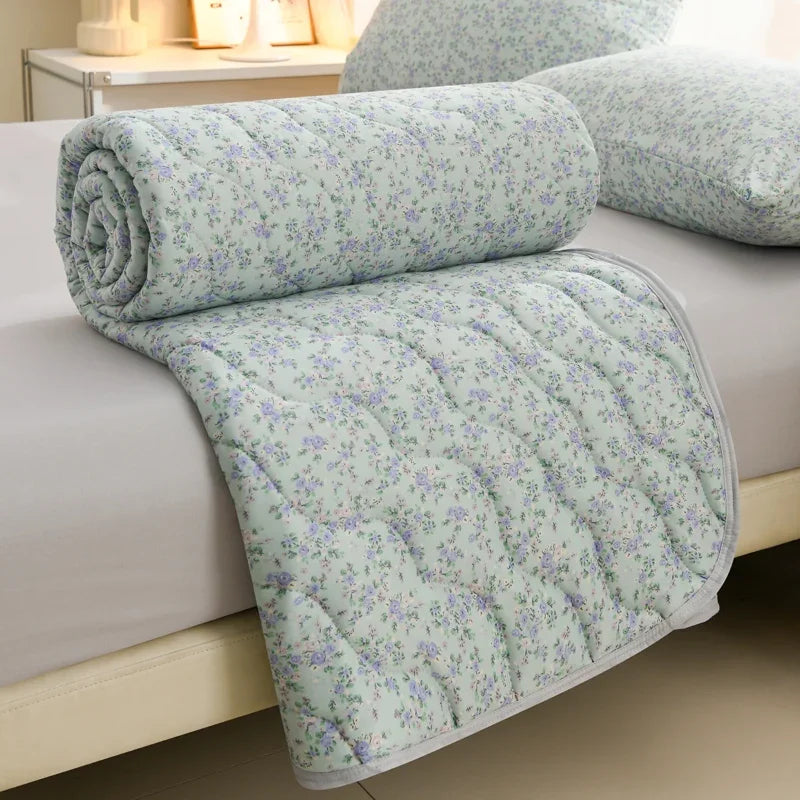 New Floral Print Spring Summer Quilt Soft Comfortable Quilted Quilts Single Double Blanket for Bed Comforter Knitted Thin Duvet