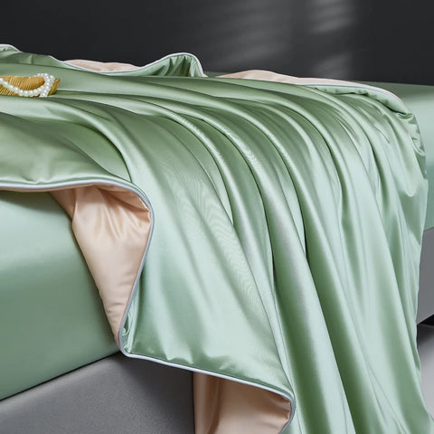 Luxurious Mulberry Silk Summer Quilt/Duvet/Comforter, 100% Natural Long Strand Silk Bedding, Washed Silk Shell, Lightweight Soft