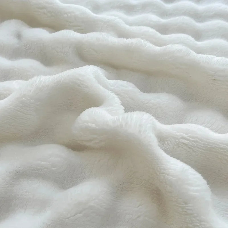 1 Pc Luxury Faux Rabbit Fur Throw Blanket Soft Warm White Striped Fluffy Blankets for Sofa Office Naps Single Double Plush Plaid