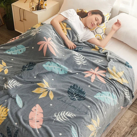 Thin Blanket for Summer Soft Coral Fleece Flannel Blanket for Beds Flower Printed Plaids for Bed Single/Queen/King Size Blanket